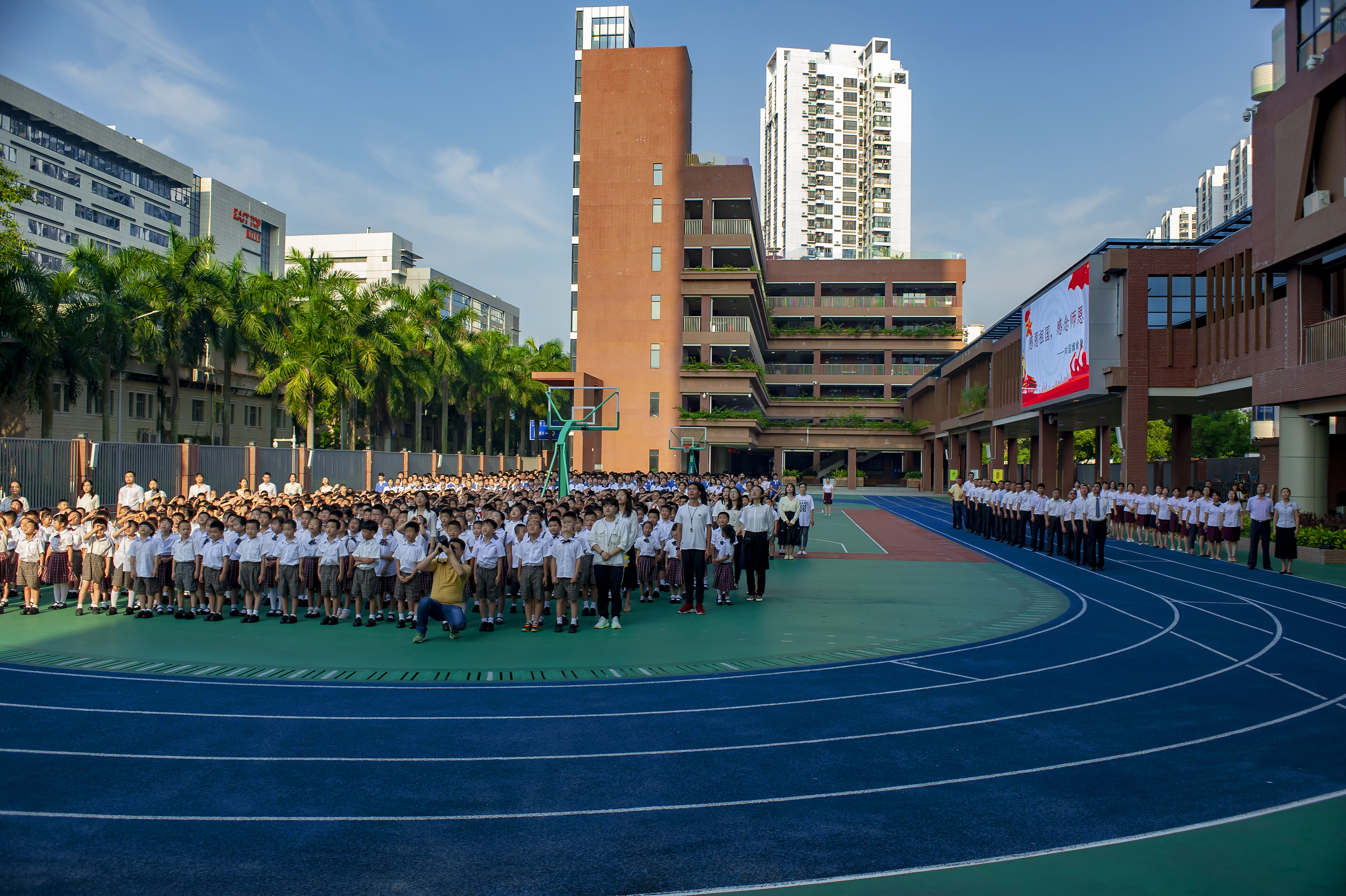 皇岗中学图片